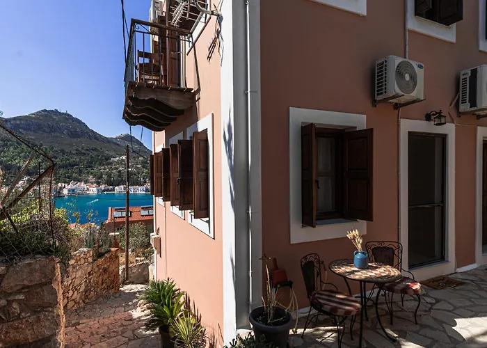 Kavos House
